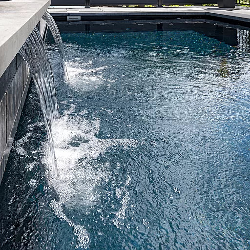 Image de la piscine creusée du modèle Lazuli en couleur Galaxie