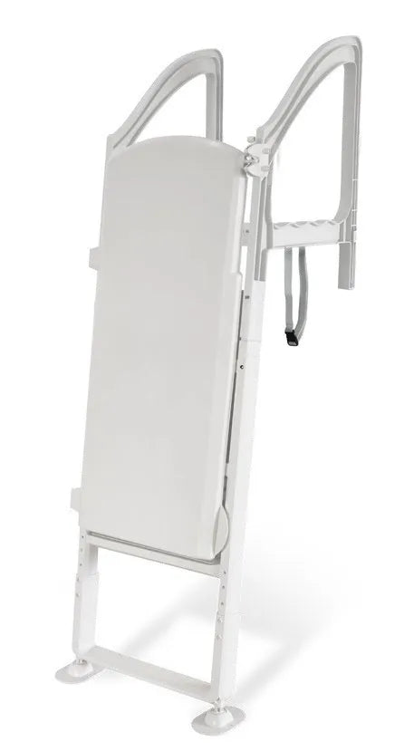 Image 2 du produit Echelle | Olympic | Échelle extérieure blanche, hauteur pour mur de 48-54 po (122cm - 137cm).