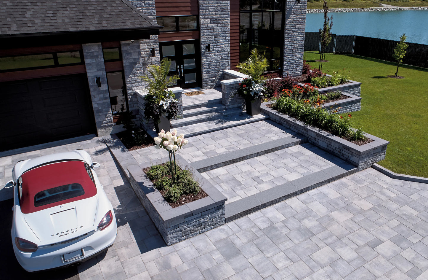 Photo du produit Marche Méga Lafitt Plus par Permacon