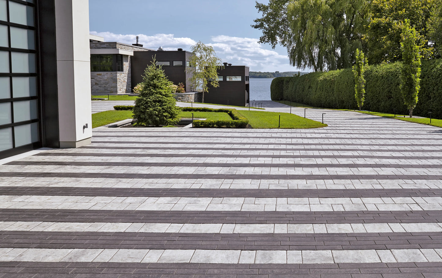 Photo du produit Pavé Melville Plank Slim par Permacon