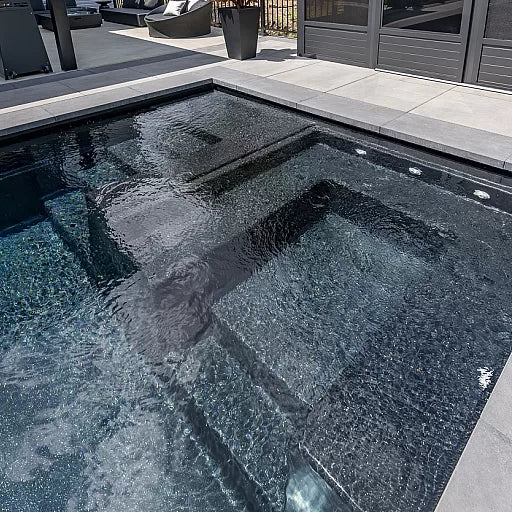 Image de la piscine creusée du modèle Lazuli en couleur Galaxie