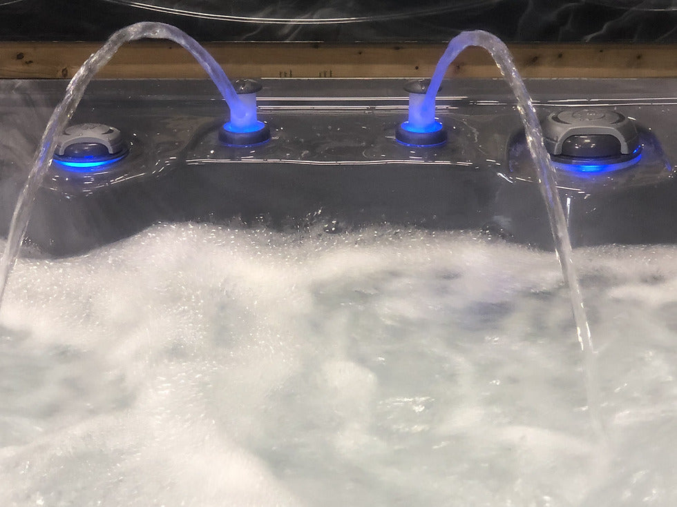 Spa | BeWell |  O920 | 6 Places | 72 Jets