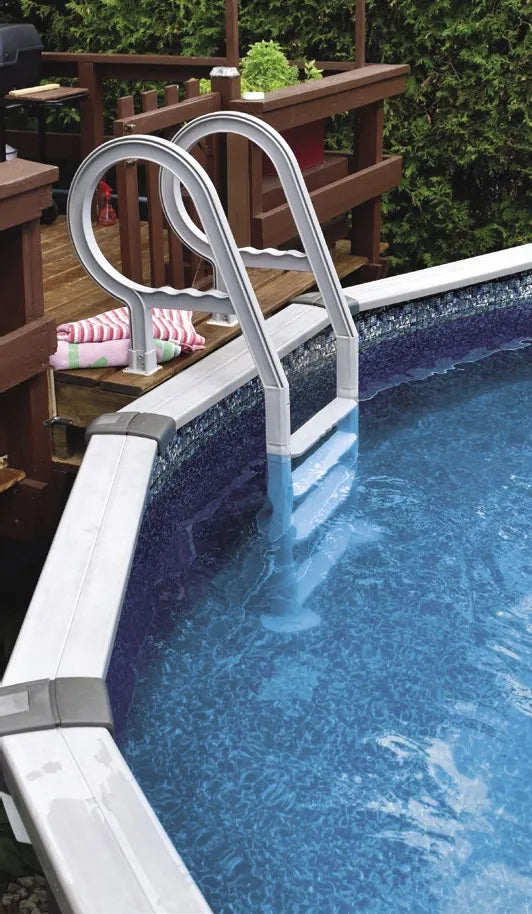 Image 1 du produit Echelle | Olympic | Échelle grise en résine pour patio, hauteur pour mur de 48-54 po (122cm - 137cm)