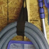 Image 2 du produit Boyaux d'aspirateur | Olympic | Courroie de transport pour boyau d’aspirateur. Fermeture velcro