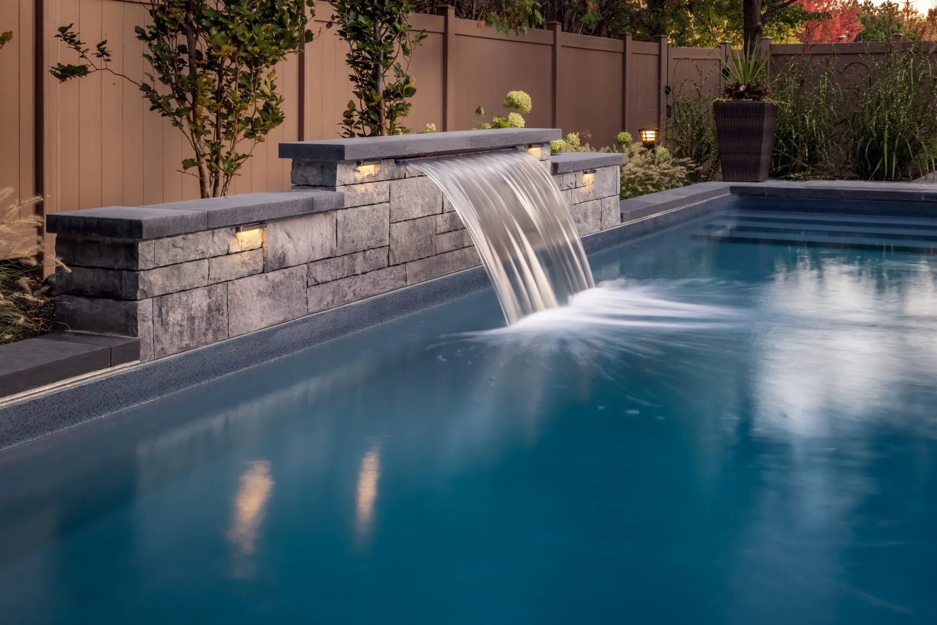 Photo du produit Couronnement Melville Plus par Permacon