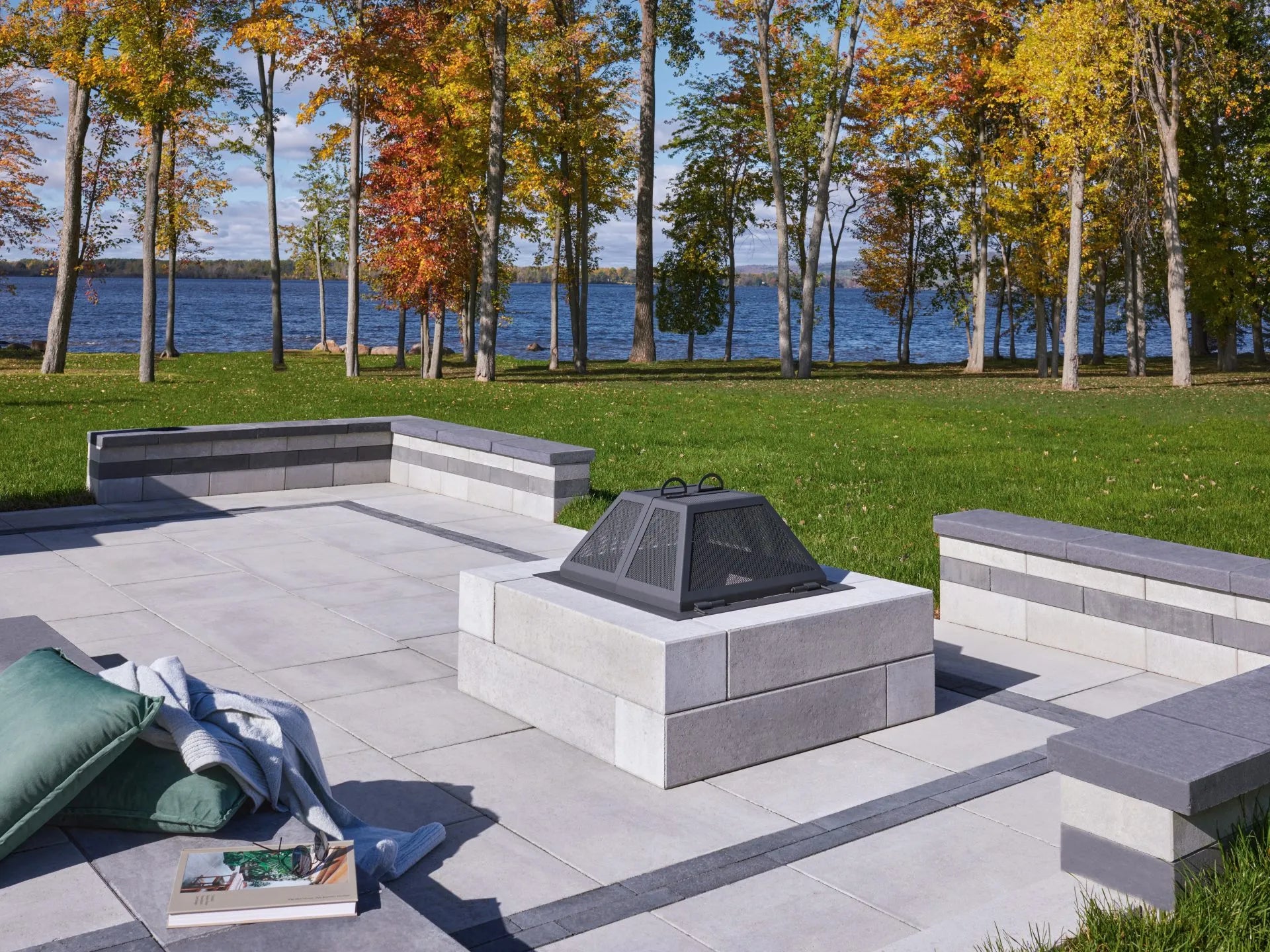 Photo du produit Foyer Orion par Permacon