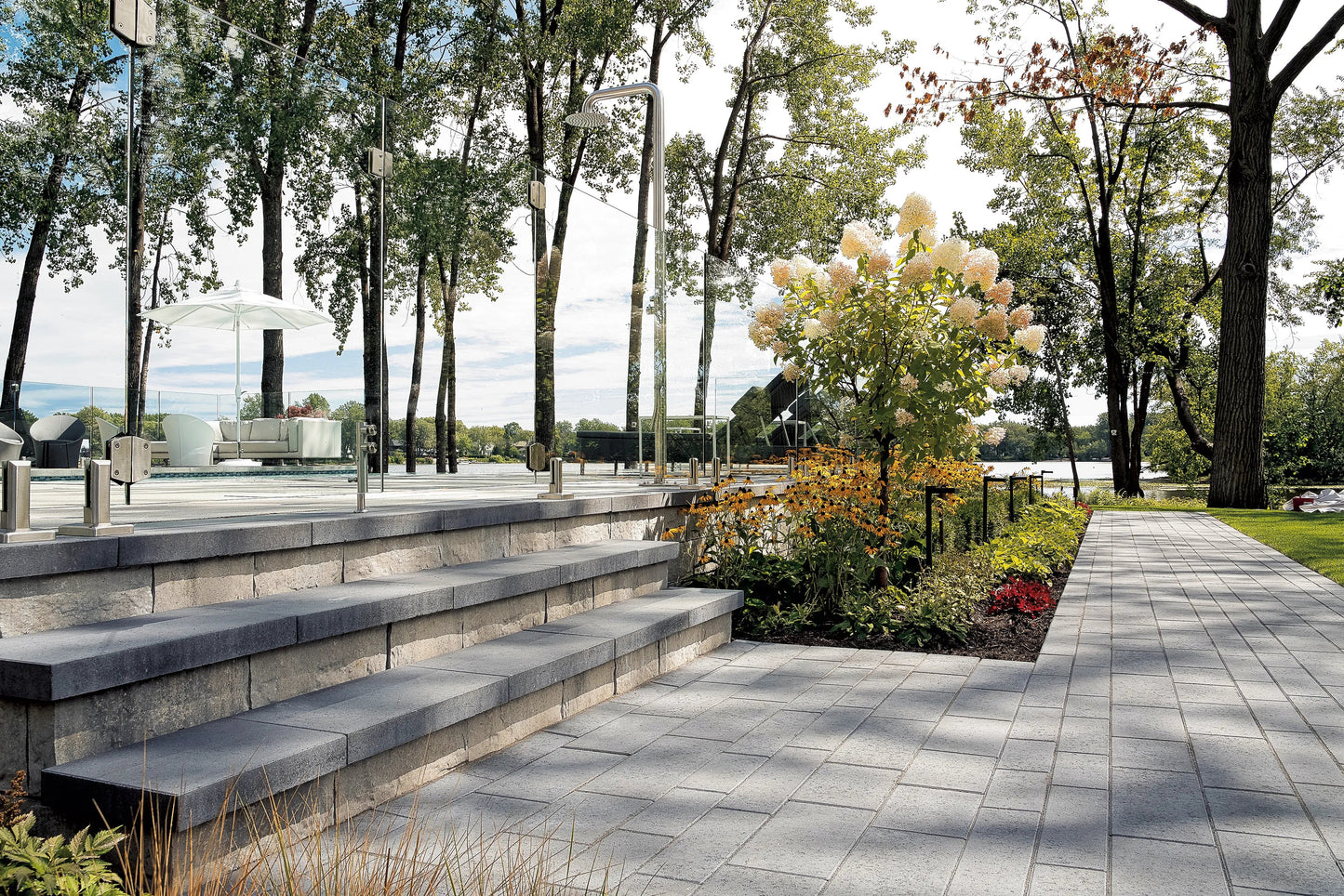 Photo du produit Marche Melville Plus 60 par Permacon