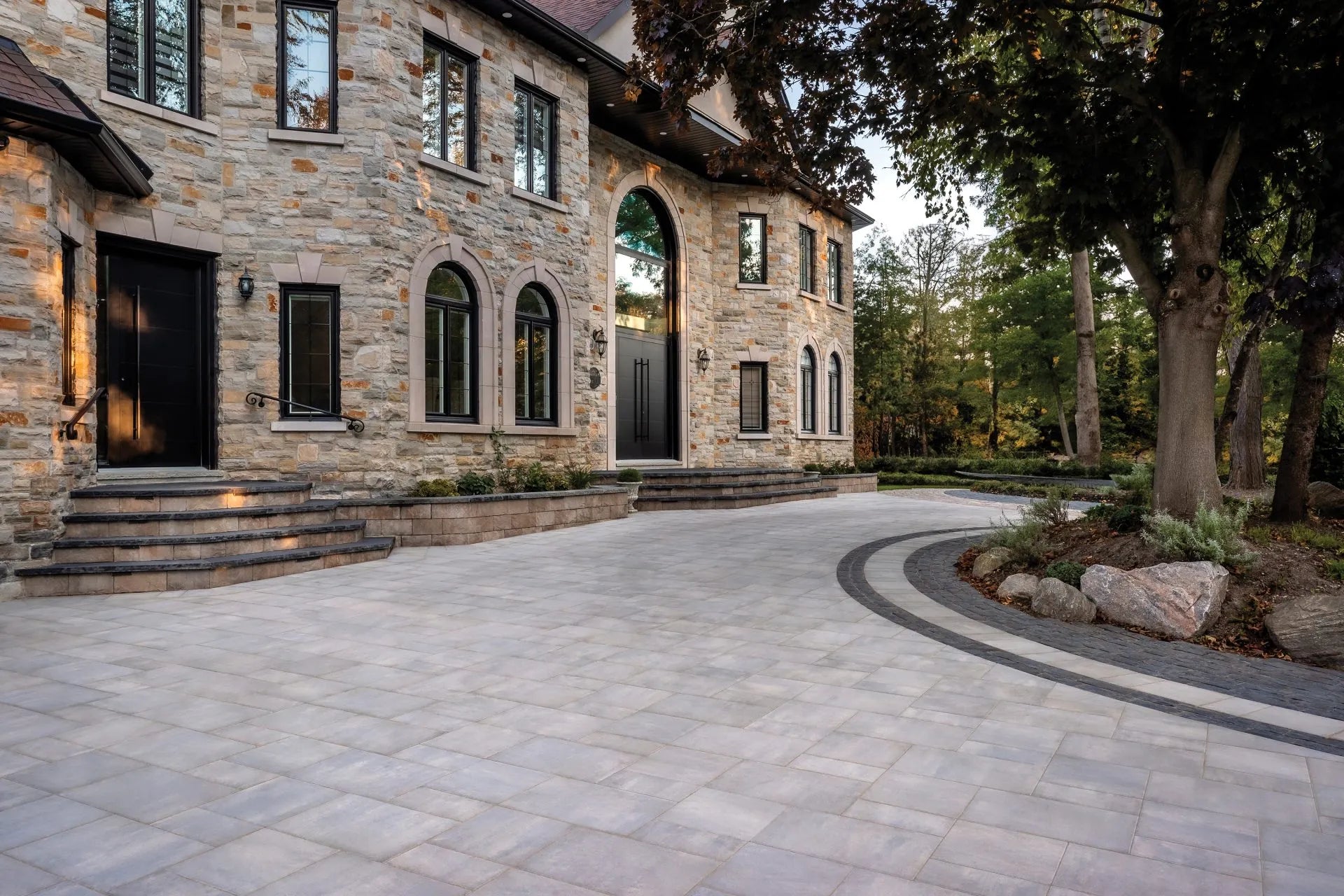 Photo du produit Pavé Melville DuraFusion par Permacon