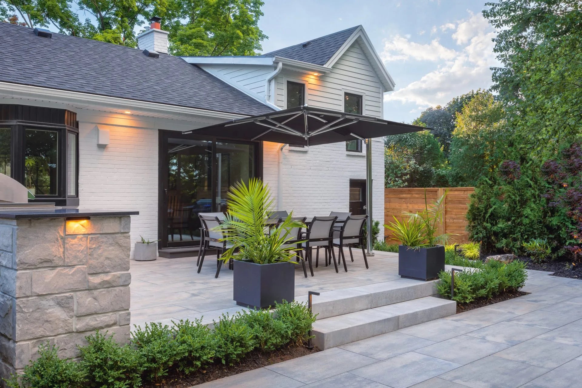 Photo du produit Marche Méga Melville Plus par Permacon
